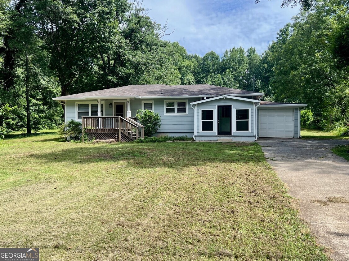 Primary Photo - 2033 Univeter Rd