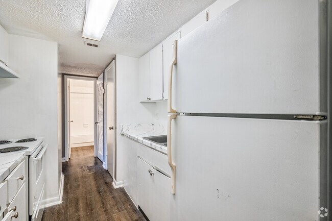 2BR, 1BA - 875SF - Cocina - Morningside
