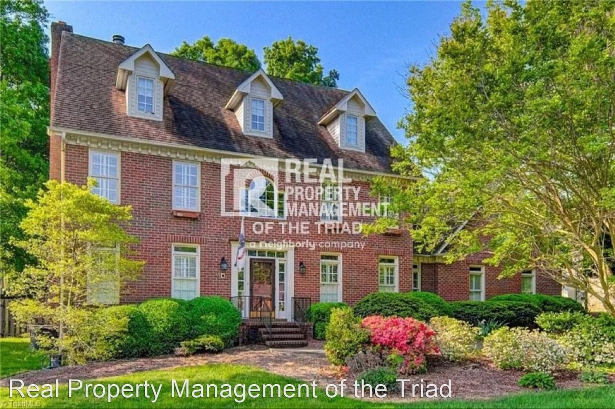 Primary Photo - 5 br, 3.5 bath House - 3807 Buncombe Drive