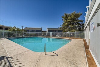 Building Photo - 4181 Terrestrial Dr