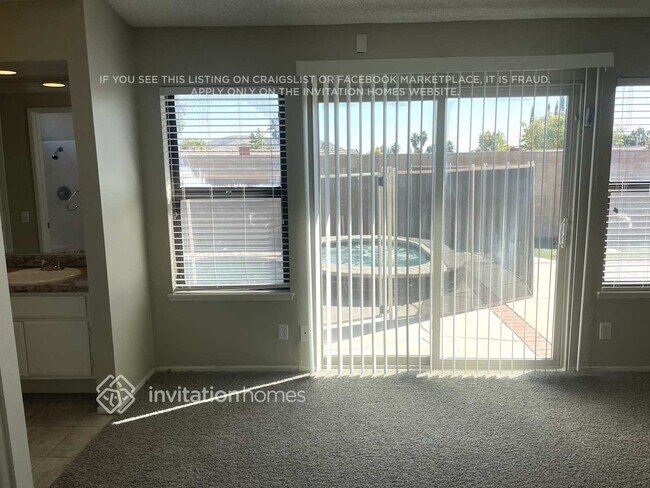 Building Photo - 5265 Jasmine St