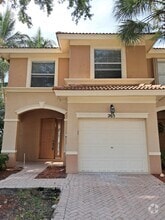 Building Photo - 265 River Bluff Ln