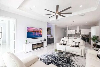 Building Photo - 656 108th Ave N