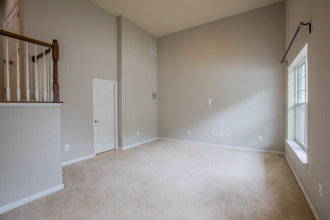 Building Photo - Lovely 3 BR/2.5 BA Townhome in Hanover!