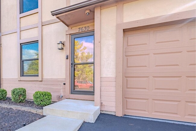 Building Photo - 7630 Alta View Blvd