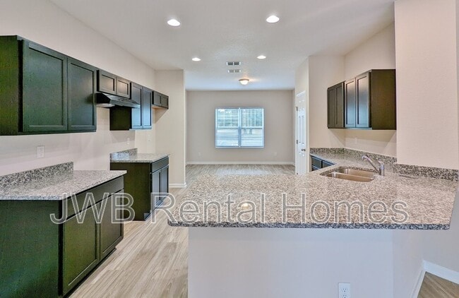 Building Photo - 4039 Barnes Rd S