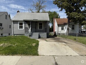 Building Photo - 7267 Prospect Ave