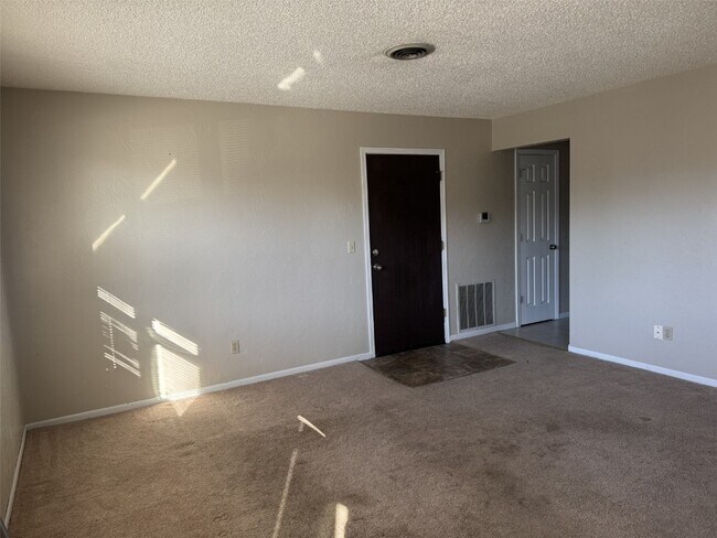 Foto del edificio - 106 Osterhage Dr