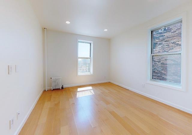 Building Photo - 2 bedroom in NEW YORK NY 10031