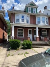 Building Photo - 516 5th Ave