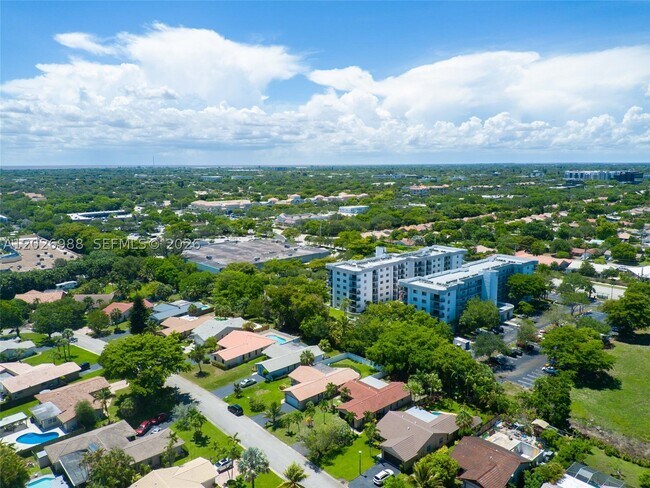 Foto del edificio - 9039 NW 21st Ct