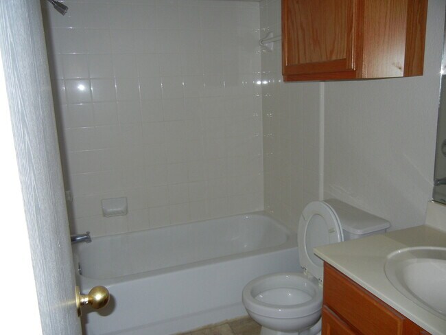 Building Photo - 1608 Inca Dr