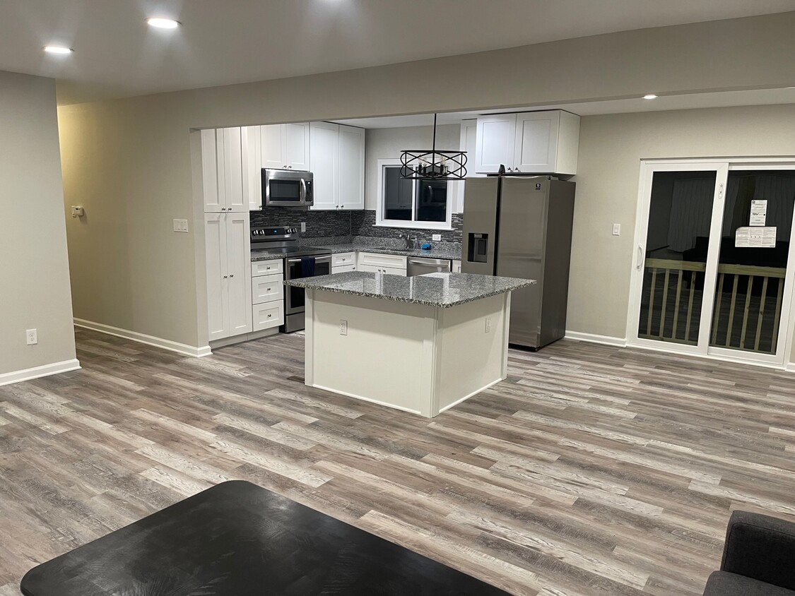 Kitchen - 3505 24th Ave