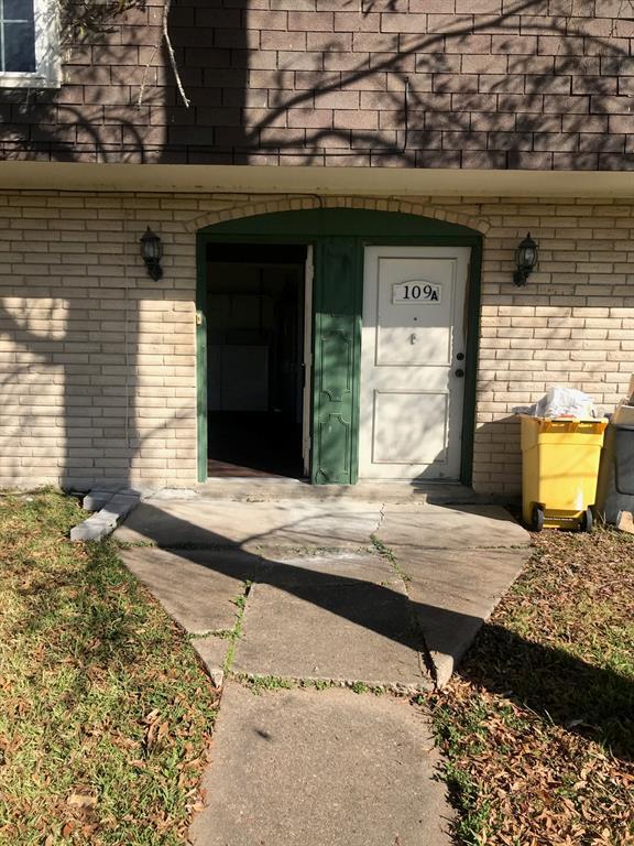 109 Sylvan St, La Porte, TX 77571 House for Rent in La Porte, TX