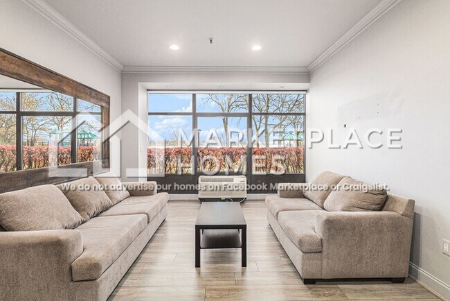 Building Photo - 300 Riverfront Dr