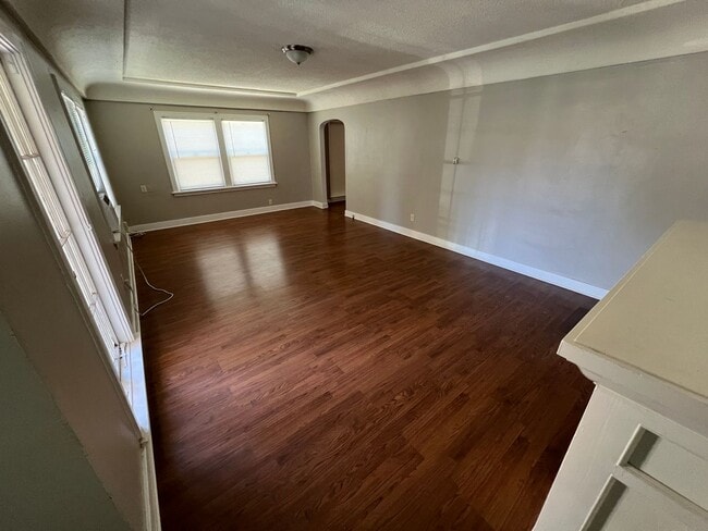 Photo - 24663 Apartment