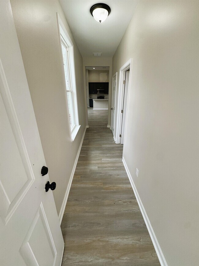 Foto del edificio - 547 Berclair Rd