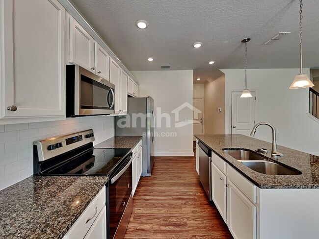 Foto del edificio - 8505 Highfield Ave