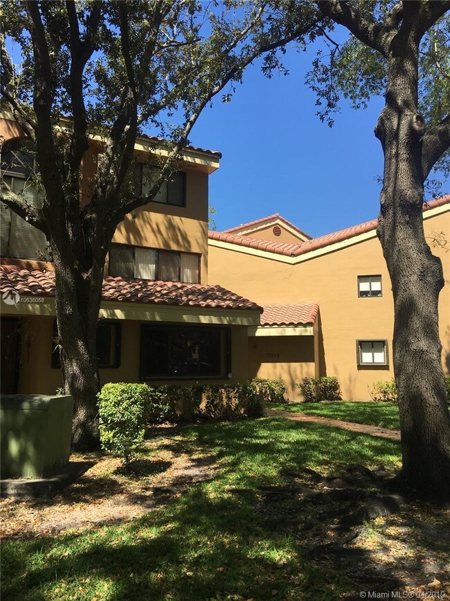 Building Photo - 15579 Miami Lakeway N
