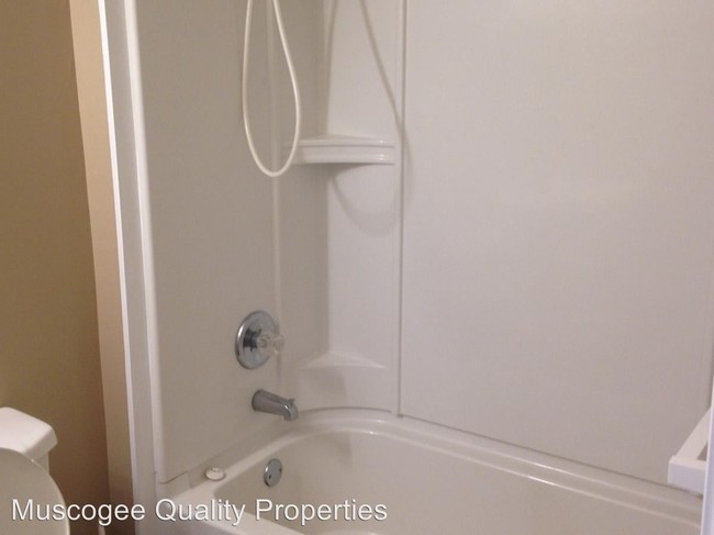 Foto del edificio - 3 br, 2 bath House - 508 Wilson Rd