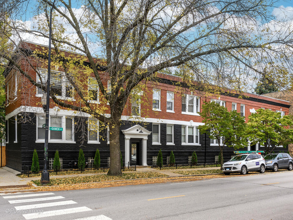 Primary Photo - 5319 N Damen Ave