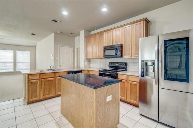 Foto del edificio - 13575 Valley Mills Dr