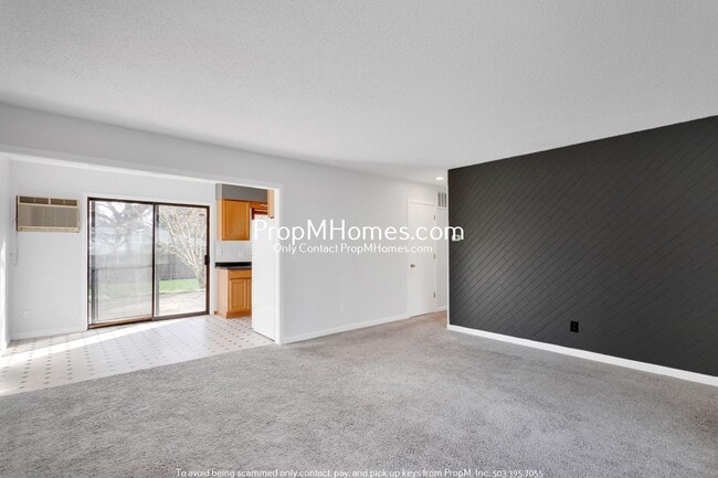 Foto del edificio - Three Bedroom Ranch in Beaverton!