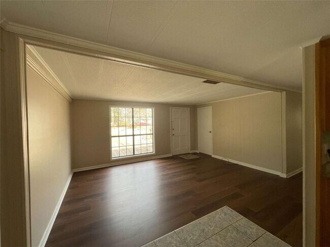 Foto del edificio - 693 Bluebird Dr SE