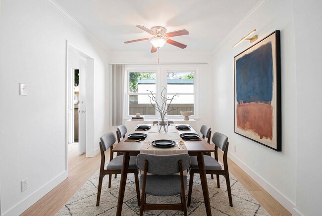 Foto del edificio - 5845 W 88th St