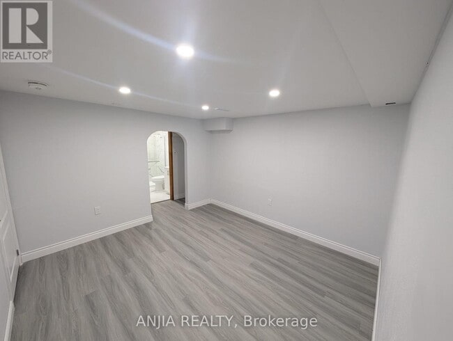 Building Photo - 2620 Windjammer Rd