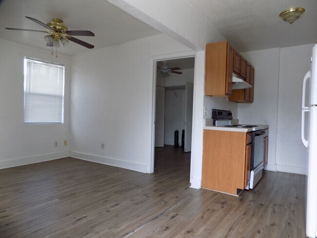 Foto del edificio - 669 W Osceola St