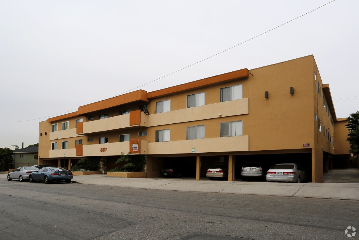 PabstKinney Apartments in Long Beach, CA