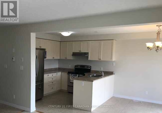 Building Photo - 2473 Asima Dr