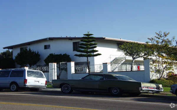 Building Photo - 757 Grand Ave