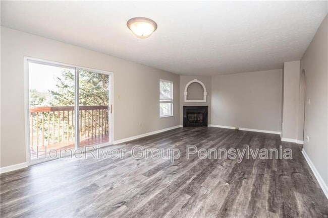 Foto del edificio - 111 Antler Hollow Ct