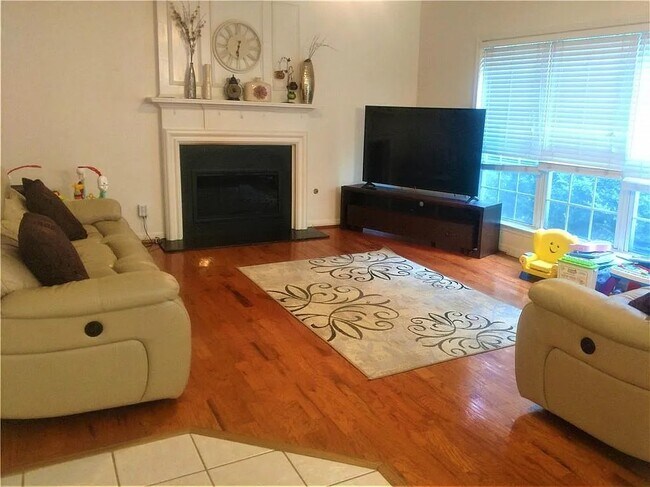 Foto del edificio - 7320 Brassfield Dr