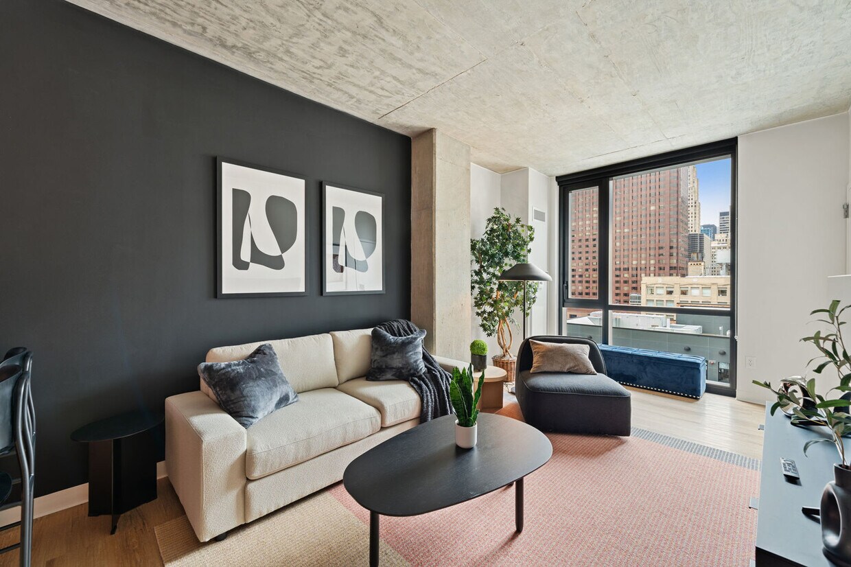 Foto principal - 633 S LaSalle St
