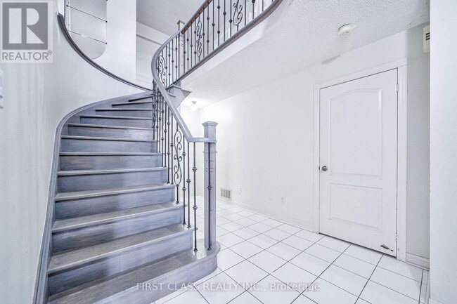 Building Photo - 3309 Loyalist Dr