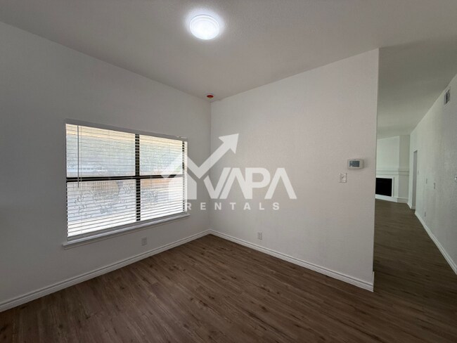 Building Photo - 8618 Ridge Mile Dr