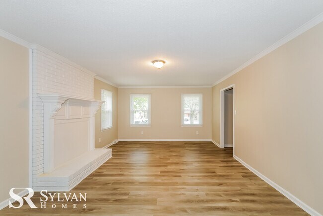 Building Photo - Charming 4BR 2BA brick ranch home