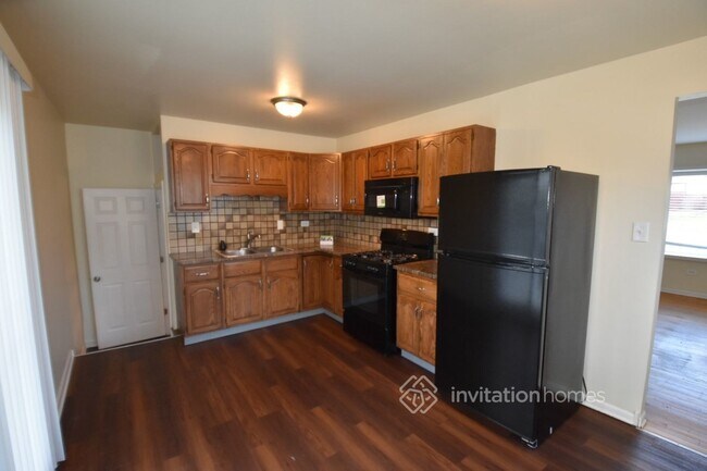 Foto del edificio - 137 Cedar Cir
