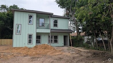 Building Photo - 3525 Herrling St