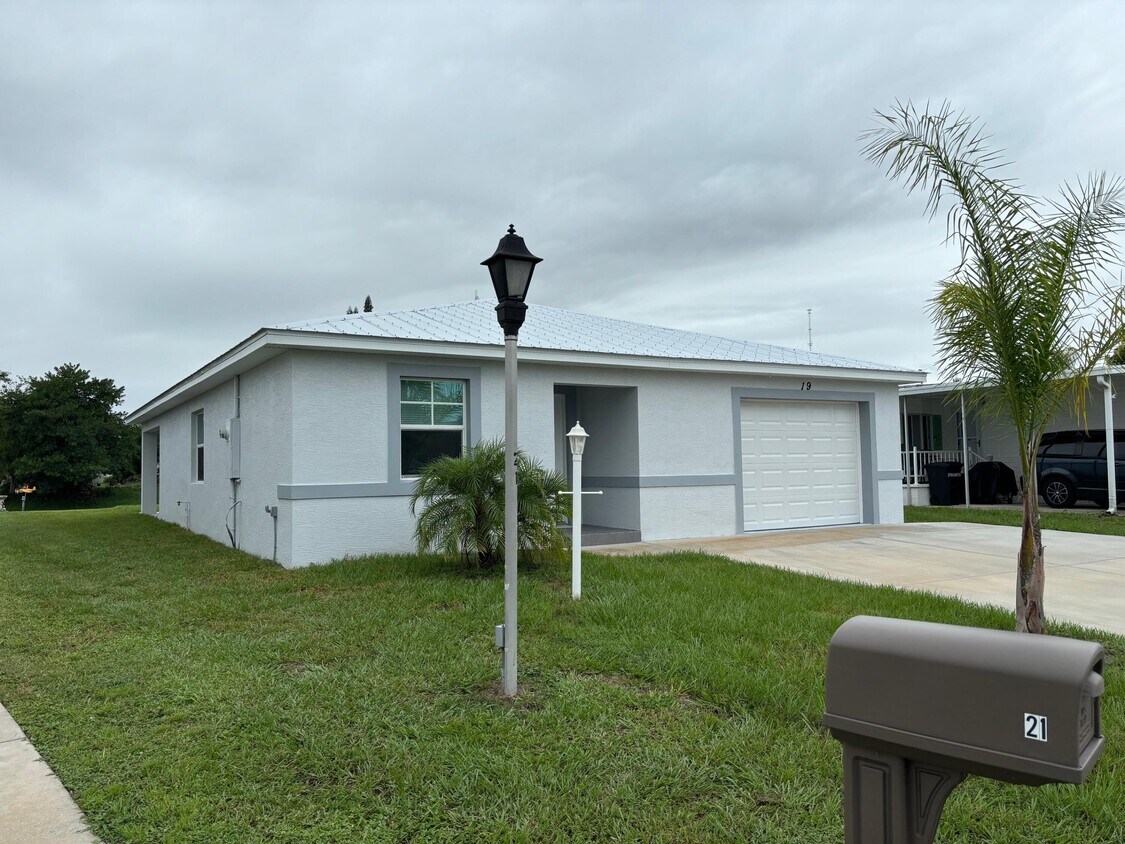 19 Huarte Way, Port St. Lucie, FL 34952 House Rental in Port St