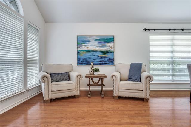 Foto del edificio - 1621 Hightimber Ln