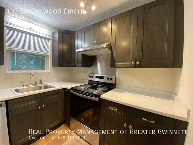 Foto del edificio - 103 Sandalwood Cir