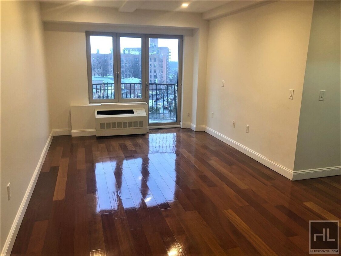 Foto principal - 3030 Middletown Rd
