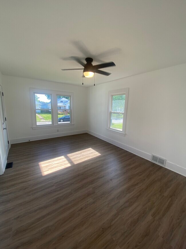 Foto del edificio - 1131 E Garfield St