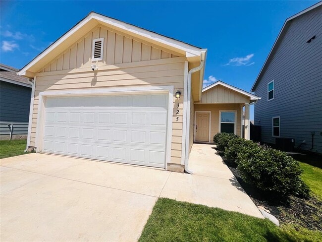 Building Photo - 325 Geode Glen
