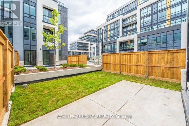 Building Photo - 3010 Trailside Dr