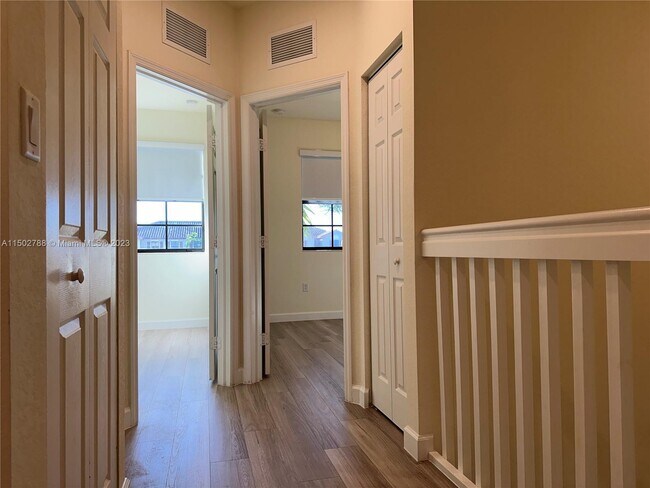Foto del edificio - 9263 W 33rd Ln